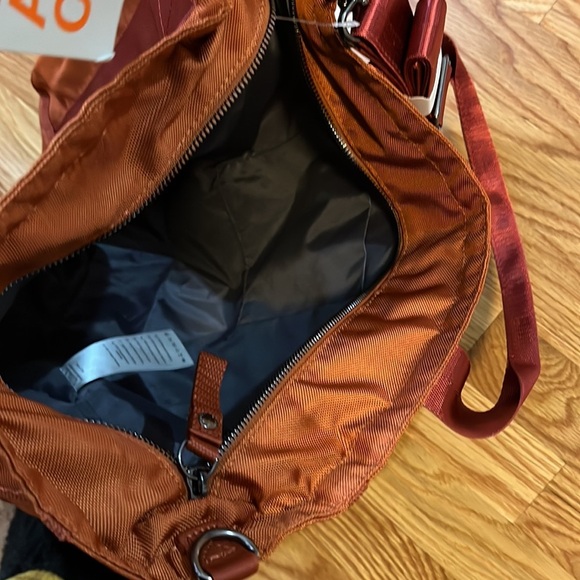 NWT George Gina & Lucy × Urban
Outfitters Bagflip Tote Bag - Picture 13 of 16